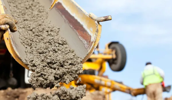 Tips for Working with Wet Cement Mixtures - Forth Valley Concrete 